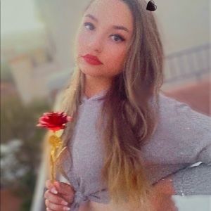 Meet your Posher, Dana